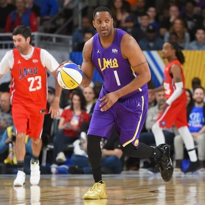 表现去扭转 表现去扭转