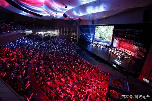 织在社交媒 织在社交媒