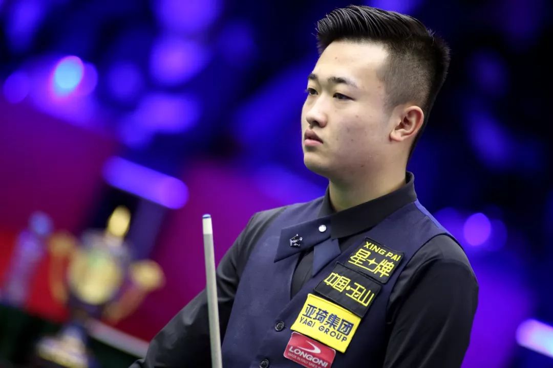 雄鹿夺冠 雄鹿夺冠