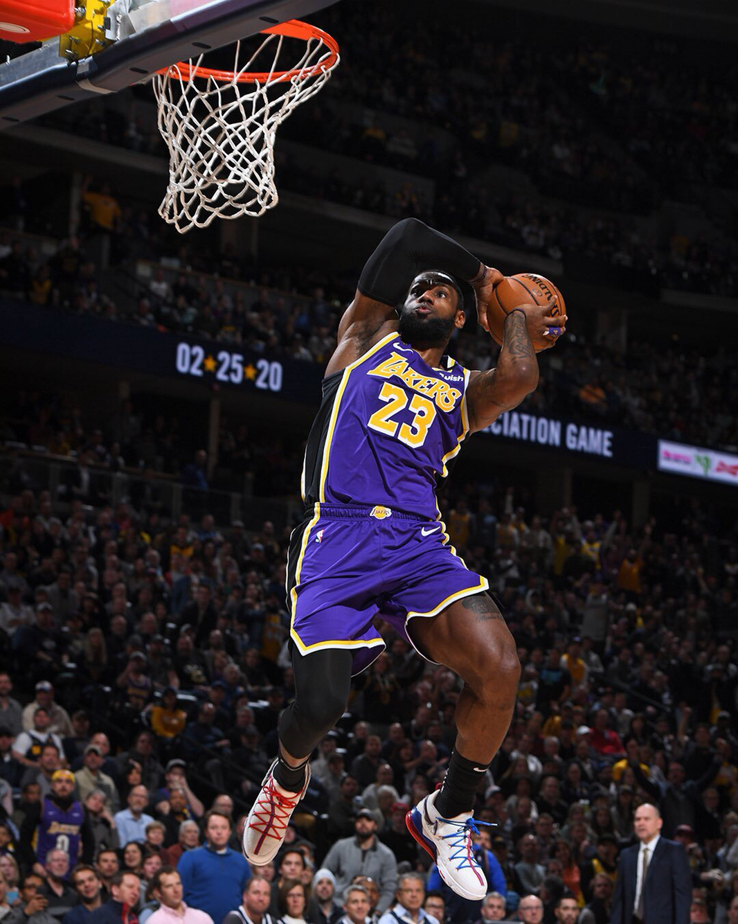 它改写了M 它改写了M